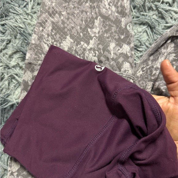 2 Size 6 Lululemon Leggins - Picture 3 of 4